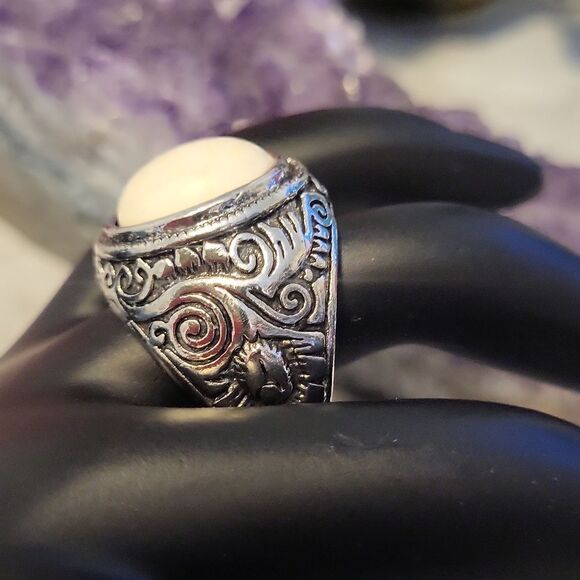 Bohemian Marble Stone Vintage Band Ring - Picture 3 of 7